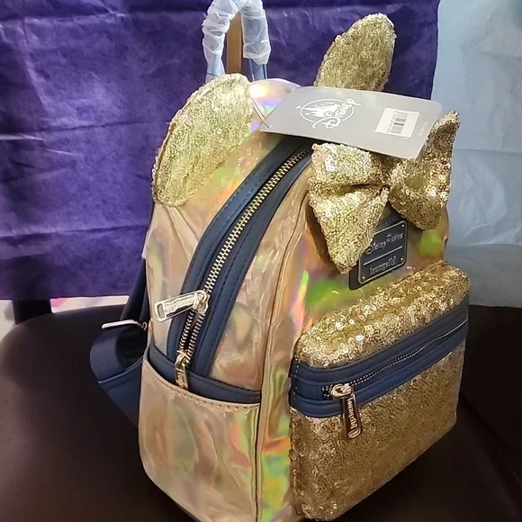 Nwt Disney Loungefly Mickey/Minnie Holographic Backpack